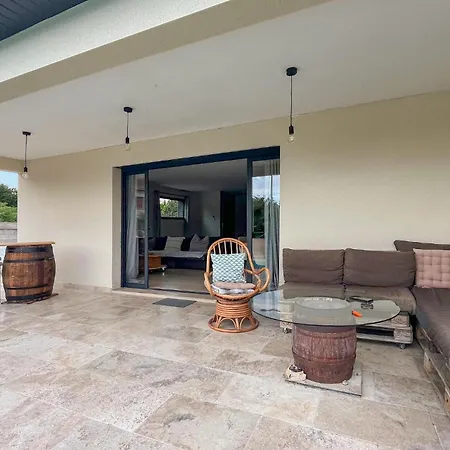 Lovely In St-genies-de-comolas * Saint-Geniès-de-Comolas