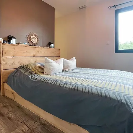 別荘 Lovely In St-genies-de-comolas *